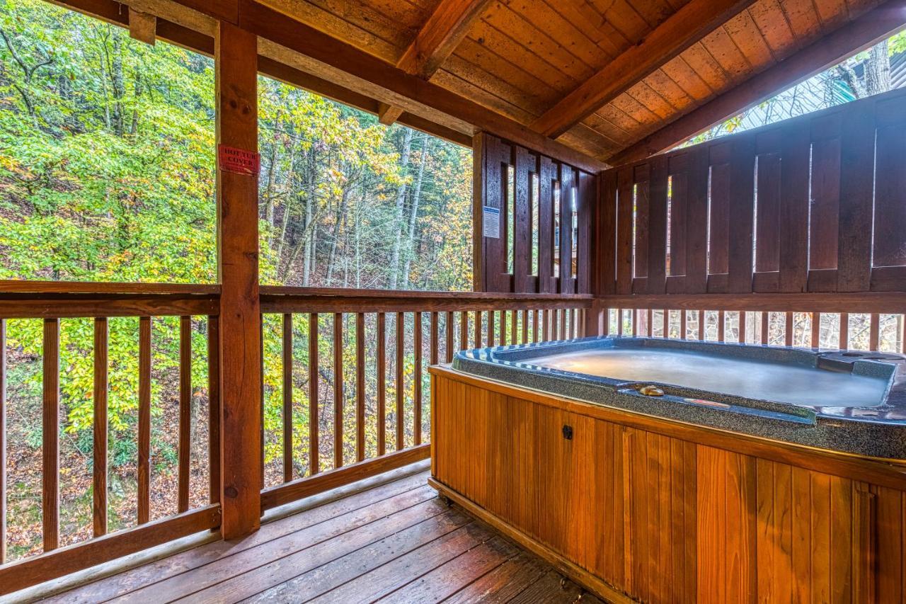 Blackberry Cobbler Villa Pigeon Forge Exterior photo