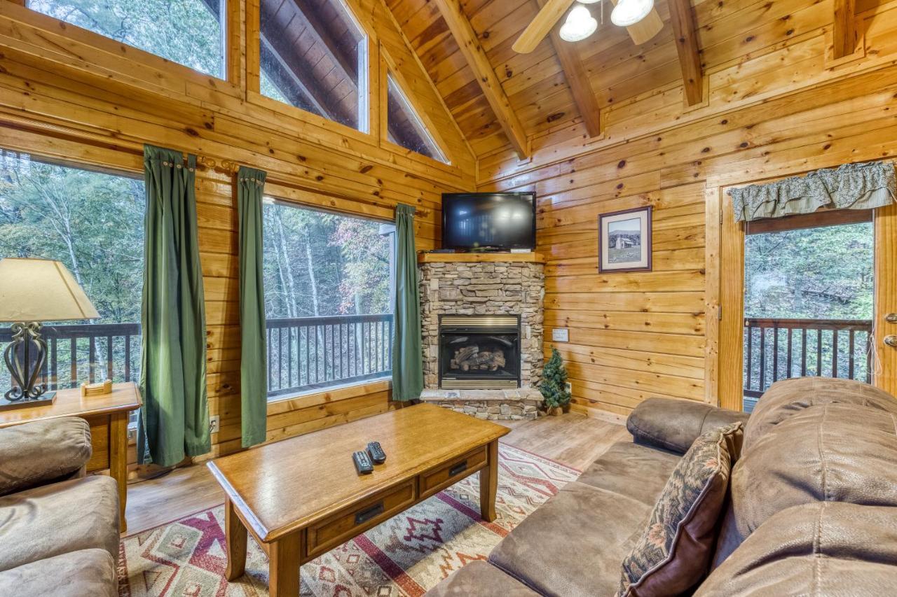 Blackberry Cobbler Villa Pigeon Forge Exterior photo